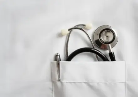 Doctors say they feel pressured to prioritize corporate interests over patients: report