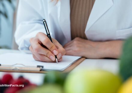 Why Don’t Health Insurers Promote a Healthier Diet?